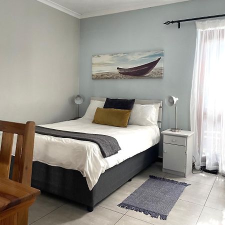 Aberdour Guesthouse Port Elizabeth Exterior photo