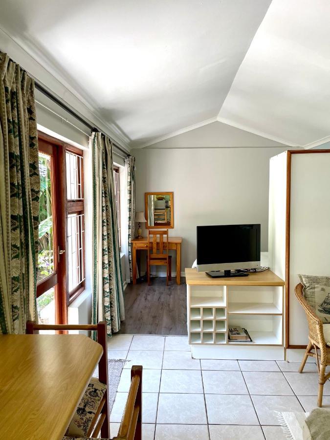 Aberdour Guesthouse Port Elizabeth Exterior photo